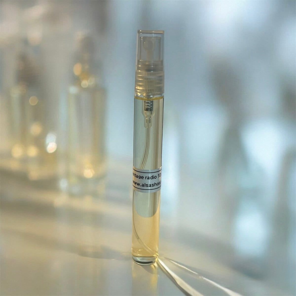 Mostre parfum unisex Lattafa Vintage Radio – Aromă orientale de lux