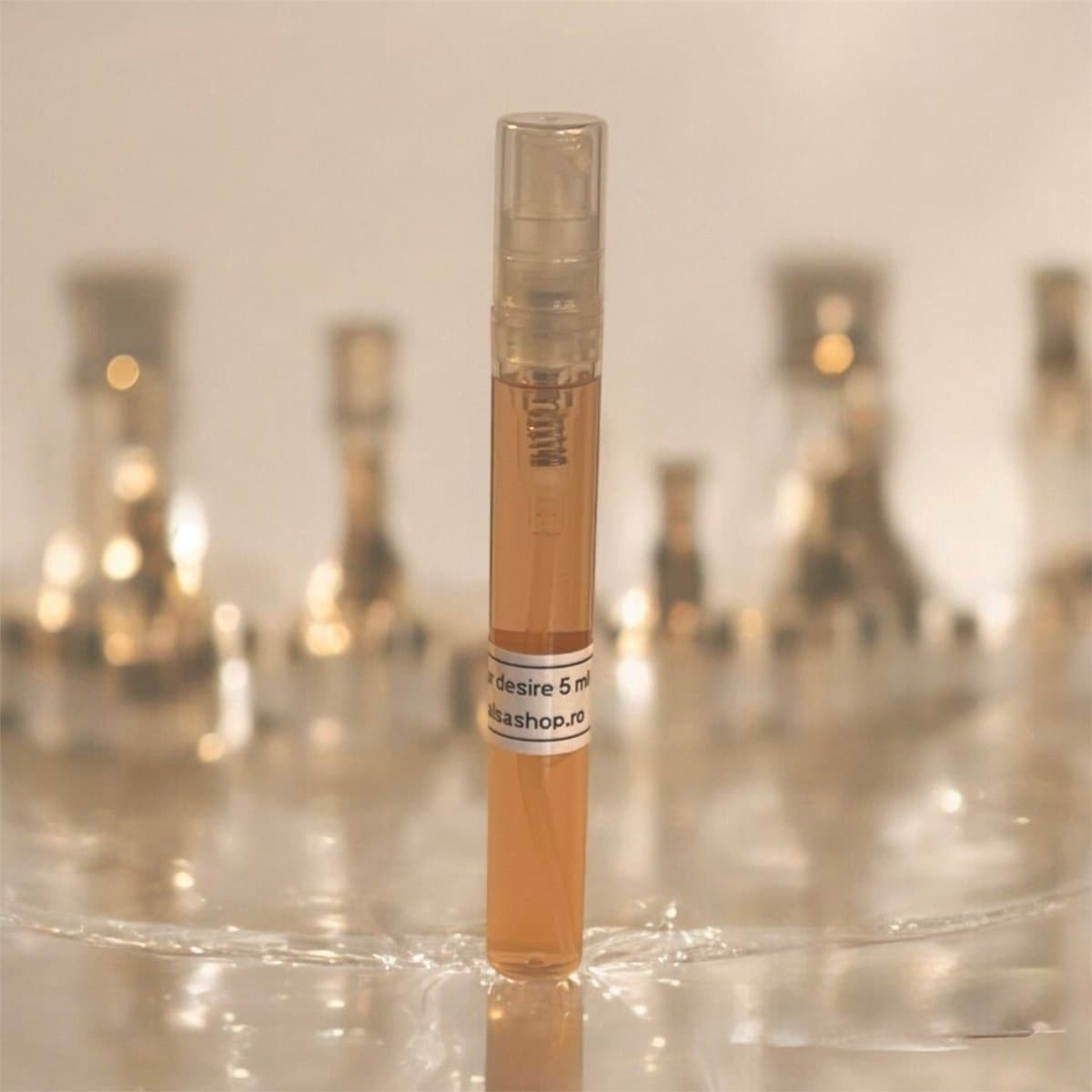 Mostra parfum Emir Fire Your Desire – Eleganță intensă