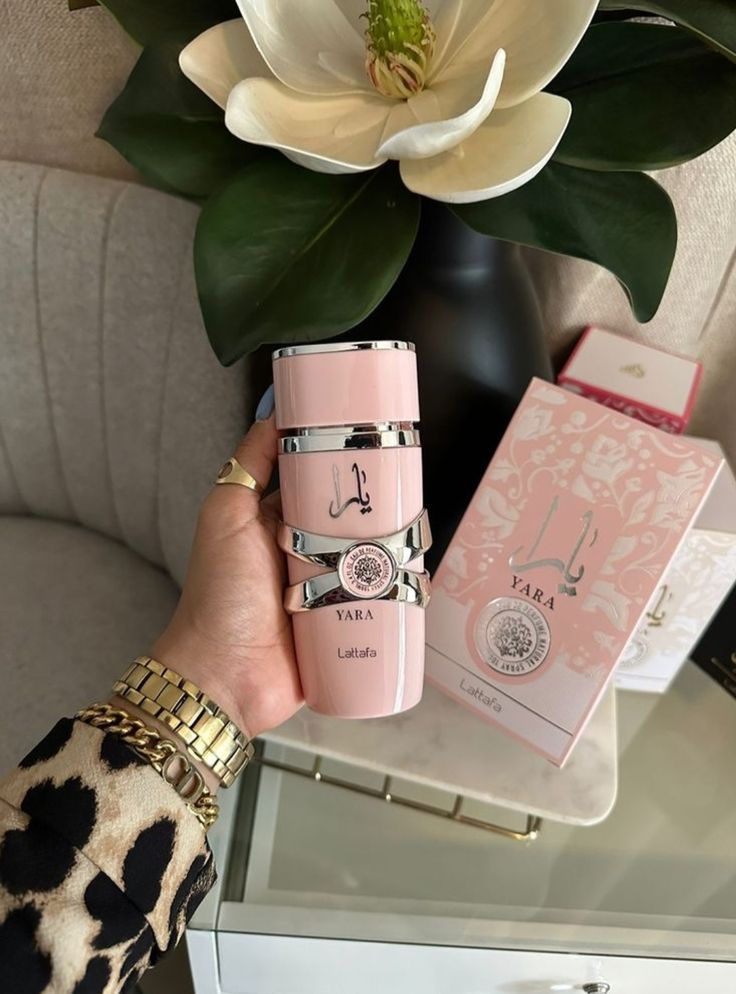 Yara Lattafa Roz – parfum arabesc vanilat dulce